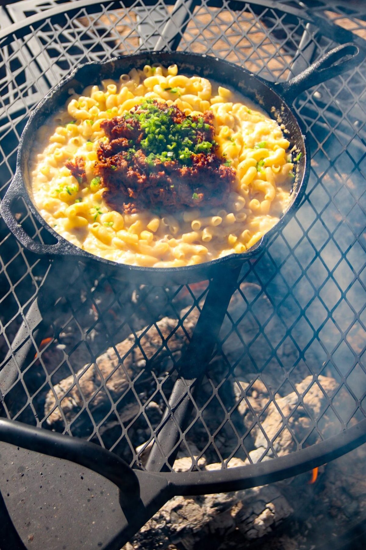 Homestyle Skillet Mac & Cheese with 18-hour Sous Vide Pulled Pork