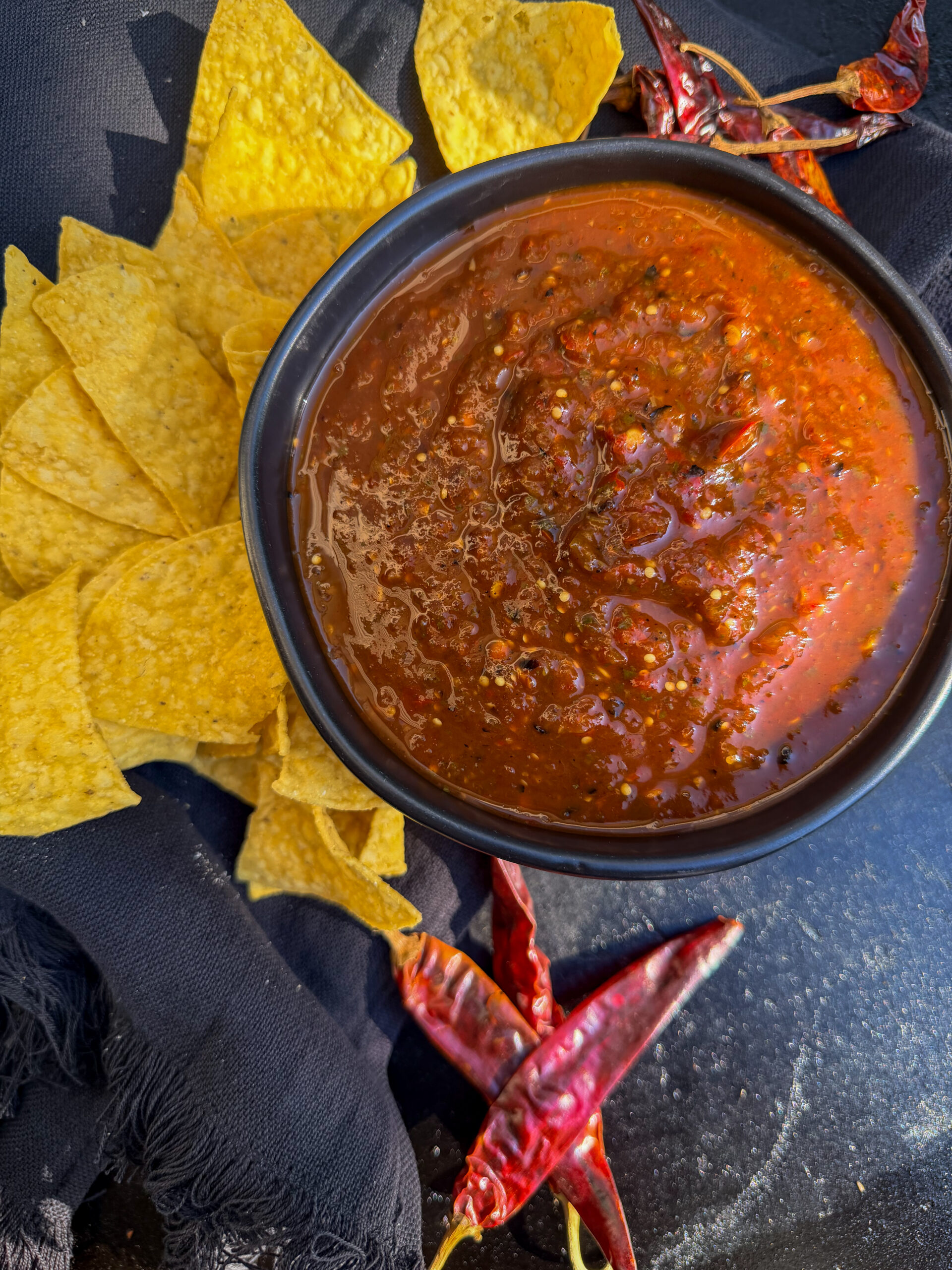 chile de tomatillo salsa - cover